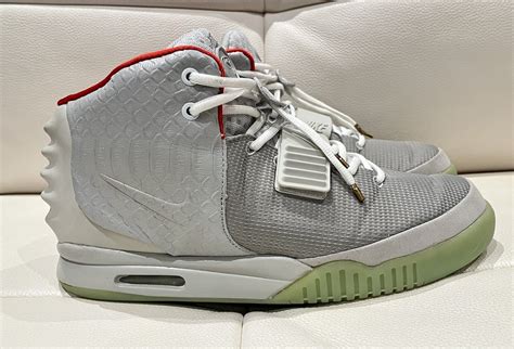 nike air yeezy 2 original vs fake|air yeezy 2 release date.